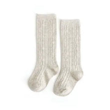 Load image into Gallery viewer, Basics Cable Knit Socks