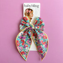 Load image into Gallery viewer, Pointed Big Belle Clip