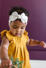 Load image into Gallery viewer, Solid Knot