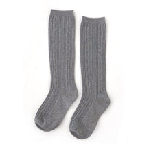 Load image into Gallery viewer, Basics Cable Knit Socks