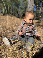 Load image into Gallery viewer, Jasper Onesies
