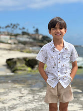 Load image into Gallery viewer, Henry 10 Button Up
