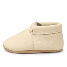 Load image into Gallery viewer, Latte Fringeless Moccasins
