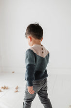 Load image into Gallery viewer, Color Block Knit Sweater - Blue
