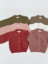 Load image into Gallery viewer, Ellanor Sweater
