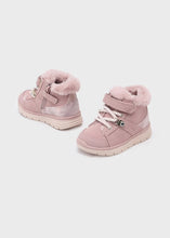 Load image into Gallery viewer, Baby Faux Fur Lined Boots
