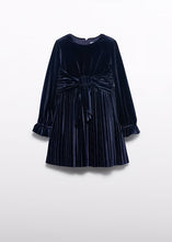 Load image into Gallery viewer, Girl Pleated Velvet Dress
