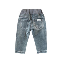 Load image into Gallery viewer, Denim Jean-Gray Wash
