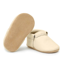 Load image into Gallery viewer, Latte Fringeless Moccasins
