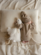 Load image into Gallery viewer, Rose Mummy Duck
