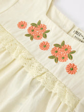 Load image into Gallery viewer, Peach Flower Set
