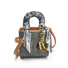 Load image into Gallery viewer, Luxury Print Bag
