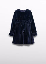 Load image into Gallery viewer, Girl Pleated Velvet Dress
