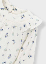 Load image into Gallery viewer, Textured Shirt w/ Flowers
