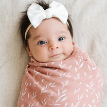 Load image into Gallery viewer, Bamboo Rayon Muslin Swaddles - Saranoni
